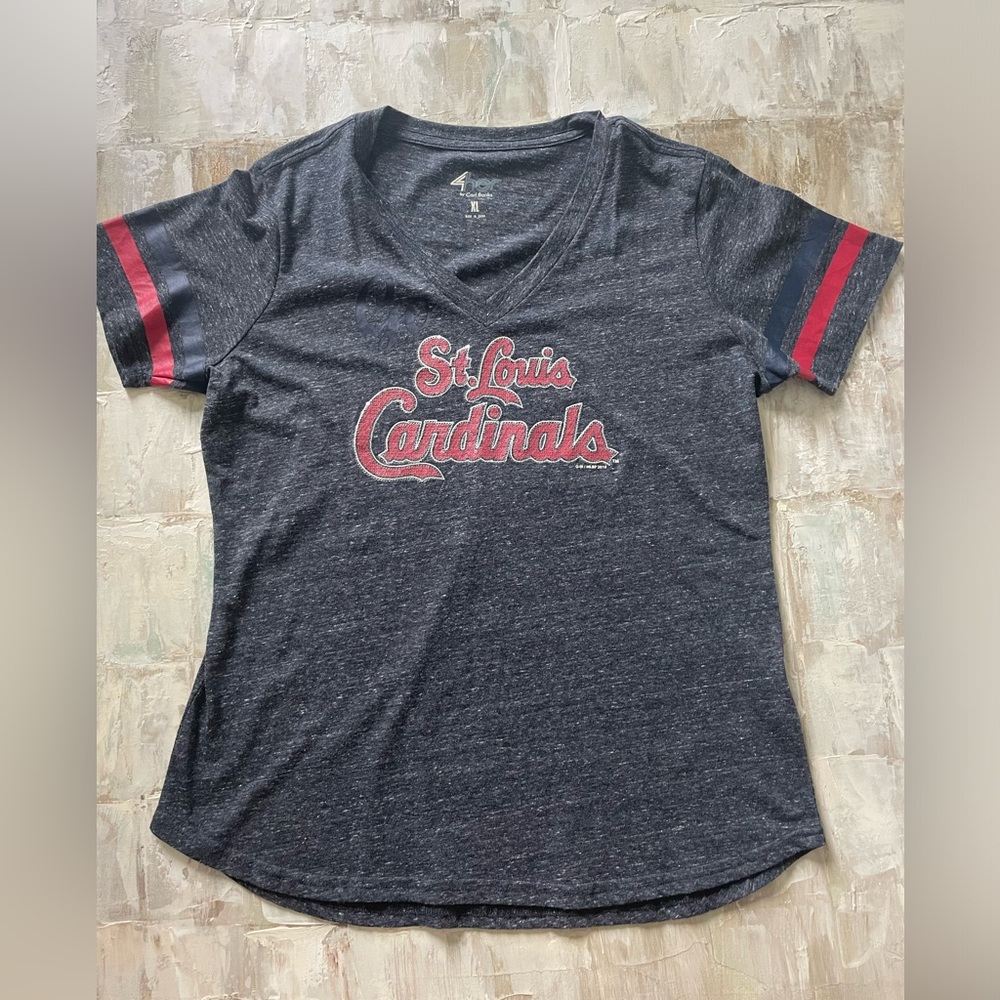XL St. Louis Cardinals t-shirt in heathered gray with sequined red letters